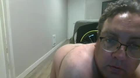 Snapshot of didgeman1984 chatting on October 6, 2025, 1:03 am Didgeman online show from October 6, 2025, 1:03 am