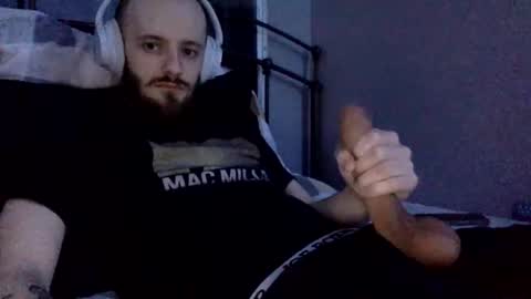 Snapshot of digbicknik chatting on February 6, 2025, 11:58 pm digbicknik online show from February 6, 2025, 11:58 pm