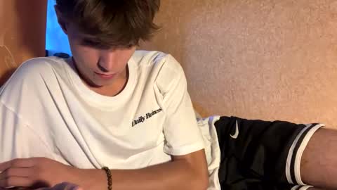 Snapshot of dimamozaev400 chatting on September 23, 2025, 1:25 pm Dima online show from September 23, 2025, 1:25 pm