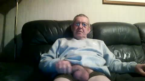 Snapshot of discovery63 chatting on December 1, 2024, 5:35 pm discovery63 online show from December 1, 2024, 5:35 pm