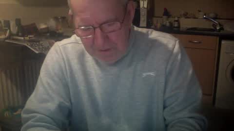 Snapshot of discovery63 chatting on December 14, 2024, 6:09 pm discovery63 online show from December 14, 2024, 6:09 pm