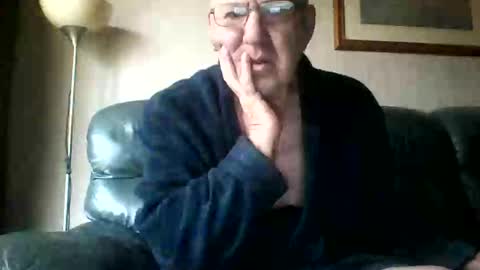 Snapshot of discovery63 chatting on December 15, 2024, 9:56 am discovery63 online show from December 15, 2024, 9:56 am