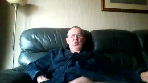 Snapshot of discovery63 chatting on December 29, 2024, 2:10 pm discovery63 online show from December 29, 2024, 2:10 pm