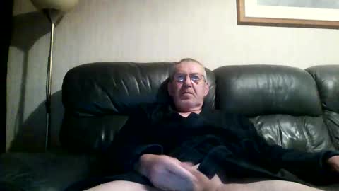 Snapshot of discovery63 chatting on January 1, 2025, 10:24 pm discovery63 online show from January 1, 2025, 10:24 pm