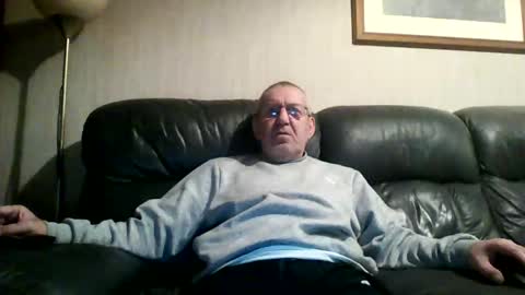 Snapshot of discovery63 chatting on February 16, 2025, 6:21 pm discovery63 online show from February 16, 2025, 6:21 pm