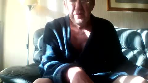 Snapshot of discovery63 chatting on November 2, 2025, 10:39 am discovery63 online show from November 2, 2025, 10:39 am