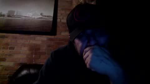 Snapshot of dj_chaterbate chatting on February 27, 2025, 8:39 am DJ Chaterbate online show from February 27, 2025, 8:39 am