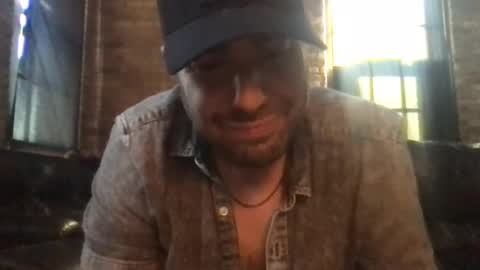 Snapshot of dj_chaterbate chatting on October 3, 2025, 7:55 pm DJ Chaterbate online show from October 3, 2025, 7:55 pm