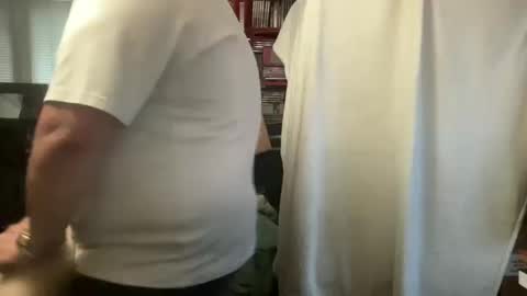 Snapshot of djfreeque chatting on October 13, 2025, 1:05 am djfreeque online show from October 13, 2025, 1:05 am