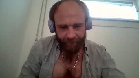 Snapshot of djschoor chatting on September 12, 2025, 5:24 pm djschoor online show from September 12, 2025, 5:24 pm