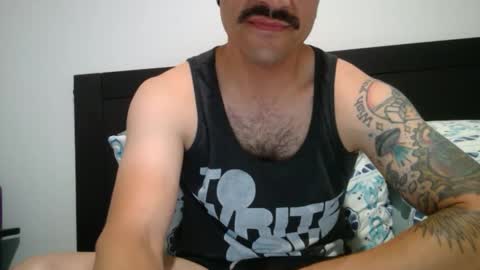 Snapshot of dk420mwa chatting on December 20, 2024, 11:32 am dk420mwa online show from December 20, 2024, 11:32 am