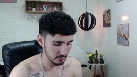 Snapshot of dmitrisanders1 chatting on January 18, 2025, 1:30 am Maybe in pvt online show from January 18, 2025, 1:30 am