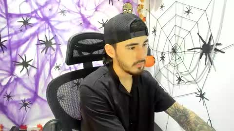 Snapshot of dmitrisanders1 chatting on October 21, 2025, 4:41 pm Maybe in pvt online show from October 21, 2025, 4:41 pm