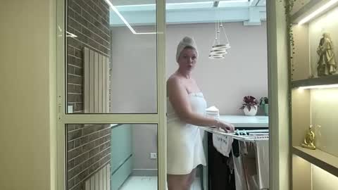 Snapshot of docehot1818 chatting on October 28, 2025, 3:36 pm Ctia But I prefer to be called DOCE online show from October 28, 2025, 3:36 pm