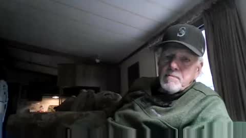 Snapshot of doingmyself69 chatting on November 6, 2025, 10:10 pm doingmyself69 online show from November 6, 2025, 10:10 pm