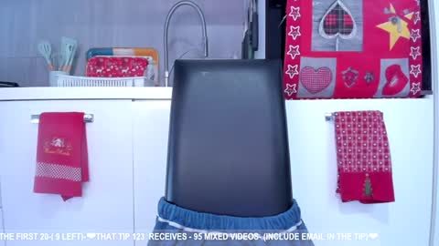 Snapshot of dolce4you69 chatting on December 29, 2024, 8:11 am Dea----IF YOU WANT TO SUPPORT ME -Purshase subscribtions scroll BIO  THANK YOU LOVE - online show from December 29, 2024, 8:11 am