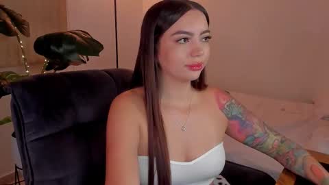 Snapshot of dolcebaddie chatting on November 6, 2025, 1:50 am Hii Dont forget to follow me . online show from November 6, 2025, 1:50 am