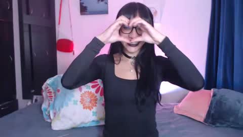 Snapshot of dolceclown_ chatting on September 9, 2025, 3:28 am dolceclown_ online show from September 9, 2025, 3:28 am