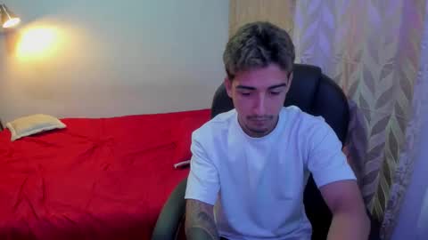 Snapshot of domi_master chatting on October 6, 2025, 11:24 pm MASTER online show from October 6, 2025, 11:24 pm