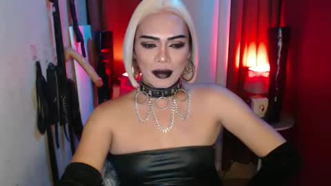 Snapshot of dominantrix_diannaxxx chatting on September 12, 2025, 7:08 am diana online show from September 12, 2025, 7:08 am