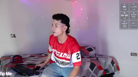 Snapshot of dominic_hanks chatting on October 7, 2025, 6:32 am DOMINIC AND ANDREW online show from October 7, 2025, 6:32 am