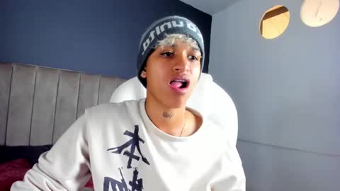 Snapshot of dominick_joness chatting on January 5, 2025, 3:55 pm Dominick  online show from January 5, 2025, 3:55 pm