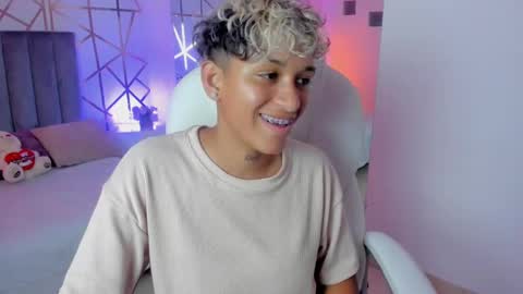 Snapshot of dominick_joness chatting on January 9, 2025, 8:55 pm Dominick  online show from January 9, 2025, 8:55 pm