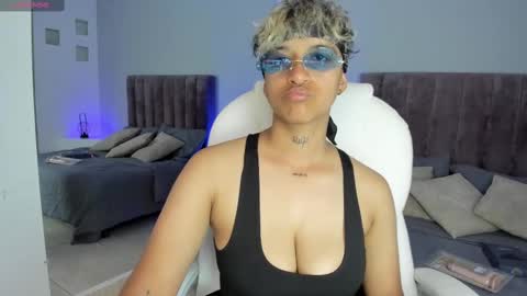 Snapshot of dominick_joness chatting on January 18, 2025, 7:58 pm Dominick  online show from January 18, 2025, 7:58 pm