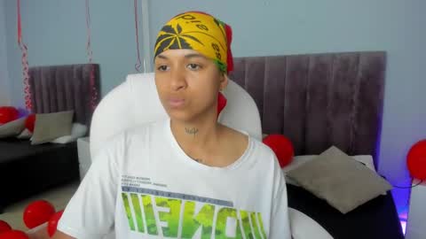 Snapshot of dominick_joness chatting on February 15, 2025, 10:21 pm Dominick  online show from February 15, 2025, 10:21 pm