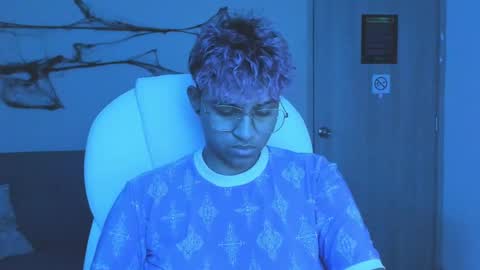 Snapshot of dominick_joness chatting on October 9, 2025, 6:00 am Dominick  online show from October 9, 2025, 6:00 am