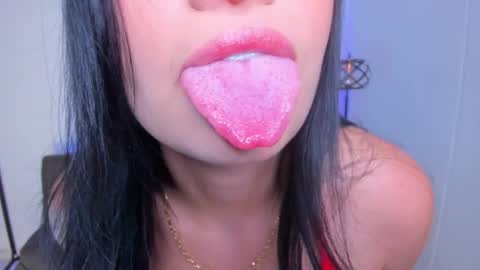 Snapshot of dominique_21x chatting on January 7, 2025, 5:22 am DOMINIC online show from January 7, 2025, 5:22 am