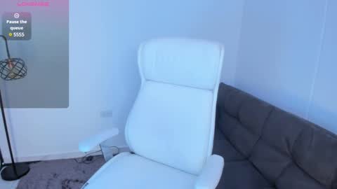 Snapshot of dominique_21x chatting on February 17, 2025, 3:15 am DOMINIC online show from February 17, 2025, 3:15 am