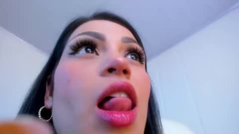 Snapshot of dominique_21x chatting on October 31, 2025, 12:33 am DOMINIC online show from October 31, 2025, 12:33 am