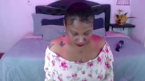 Snapshot of domink_gilr chatting on September 11, 2025, 8:20 pm D O M I N K online show from September 11, 2025, 8:20 pm