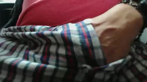 Snapshot of dominux1er chatting on October 3, 2025, 8:00 am Dominique online show from October 3, 2025, 8:00 am