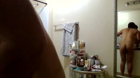 Snapshot of donlopez18 chatting on October 29, 2025, 4:09 pm donlopez18 online show from October 29, 2025, 4:09 pm