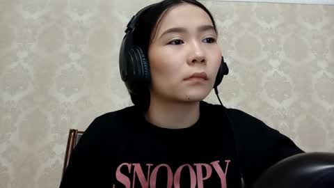 Snapshot of dorothygreene chatting on October 19, 2025, 10:16 am YuKi online show from October 19, 2025, 10:16 am