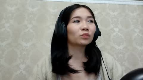 Snapshot of dorothygreene chatting on October 22, 2025, 10:26 am YuKi online show from October 22, 2025, 10:26 am