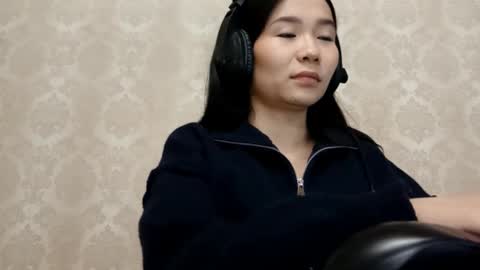 Snapshot of dorothygreene chatting on October 31, 2025, 6:31 pm YuKi online show from October 31, 2025, 6:31 pm