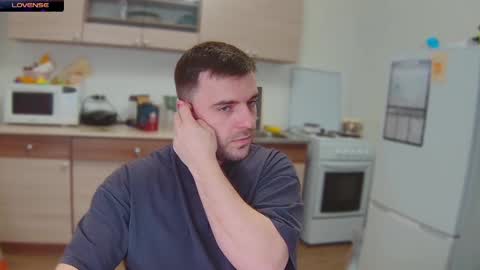 Snapshot of dosilasa chatting on January 21, 2025, 6:11 am Sasha online show from January 21, 2025, 6:11 am