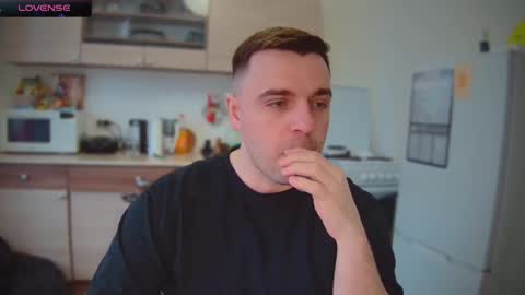 Snapshot of dosilasa chatting on February 12, 2025, 10:14 am Sasha online show from February 12, 2025, 10:14 am