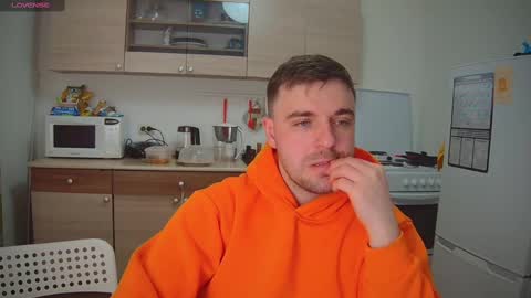 Snapshot of dosilasa chatting on February 17, 2025, 6:37 pm Sasha online show from February 17, 2025, 6:37 pm