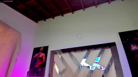 Snapshot of douglassafado chatting on March 9, 2025, 6:32 pm Douglas Safado online show from March 9, 2025, 6:32 pm