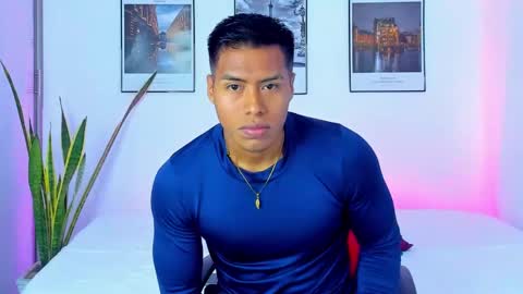 Snapshot of drake_thonson chatting on October 30, 2025, 3:08 am drake_thonson online show from October 30, 2025, 3:08 am