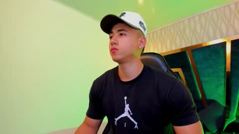 Snapshot of draven_marceaux chatting on September 11, 2025, 11:10 am Draven online show from September 11, 2025, 11:10 am