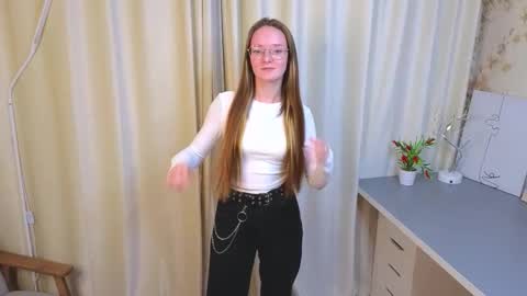 Snapshot of dreamaprokos chatting on November 10, 2025, 5:12 pm Hello im Leya online show from November 10, 2025, 5:12 pm