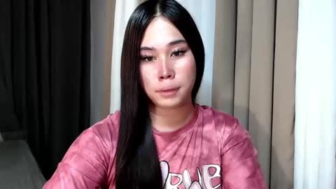 Snapshot of dreammegan chatting on January 3, 2025, 5:10 pm Stacy DONT FORGET TO FOLLOW ME AND THUMBS UP my wife samgrg2 online show from January 3, 2025, 5:10 pm