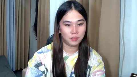 Snapshot of dreammegan chatting on October 16, 2025, 4:08 pm Stacy DONT FORGET TO FOLLOW ME AND THUMBS UP my wife samgrg2 online show from October 16, 2025, 4:08 pm
