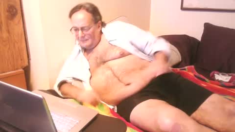 Snapshot of drfeelgood777 chatting on January 12, 2025, 4:42 am Dr. Feelgood online show from January 12, 2025, 4:42 am