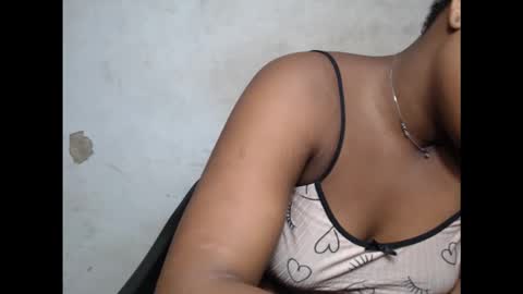 Snapshot of drippussy30 chatting on September 18, 2025, 4:47 am drippussy30 online show from September 18, 2025, 4:47 am